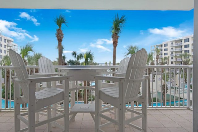 2 Condominium vacation rental located in Okaloosa Island 1