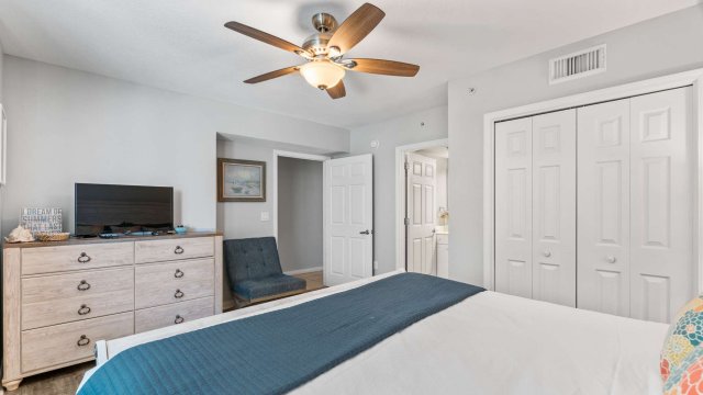 2 Condominium vacation rental located in Okaloosa Island 1