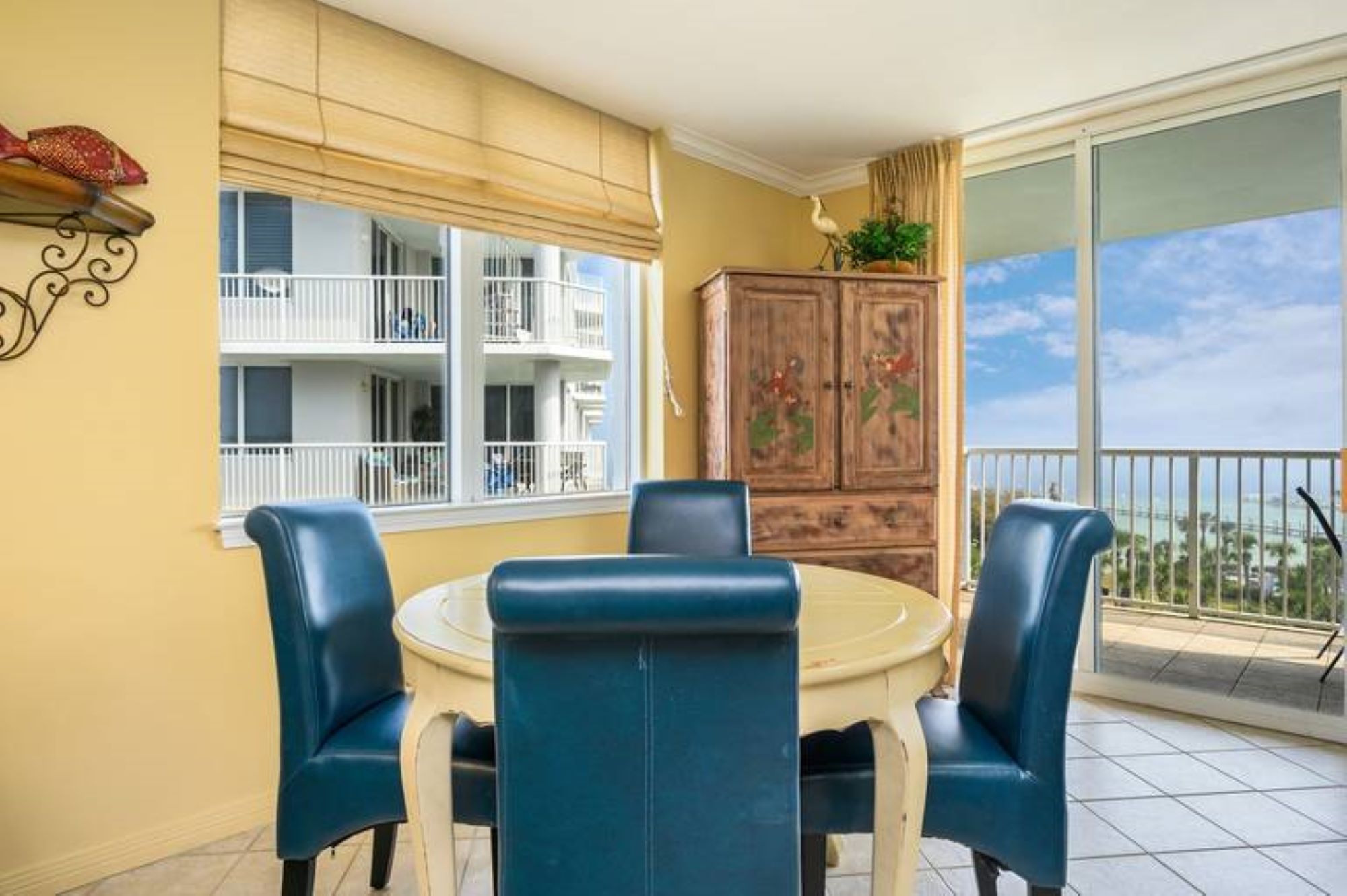 2 Condominium vacation rental located in Okaloosa Island 1