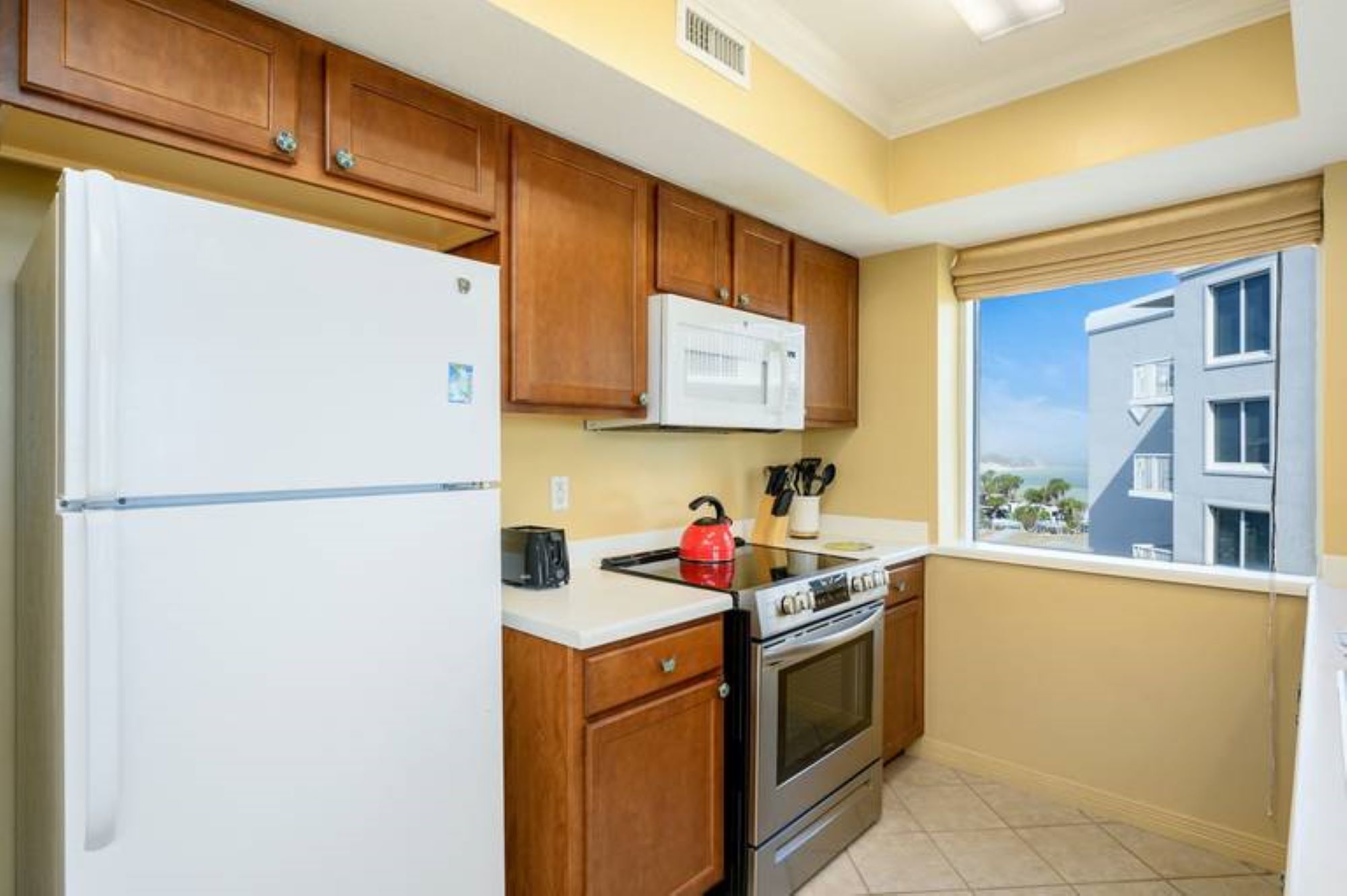 2 Condominium vacation rental located in Okaloosa Island 1