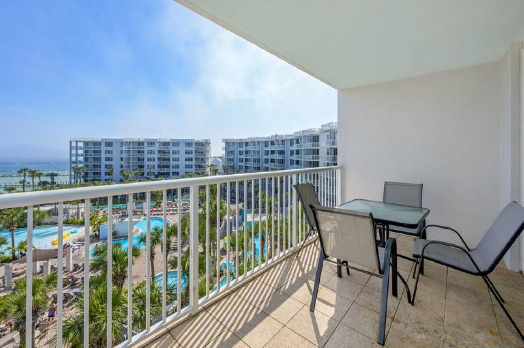 2 Condominium vacation rental located in Okaloosa Island 1