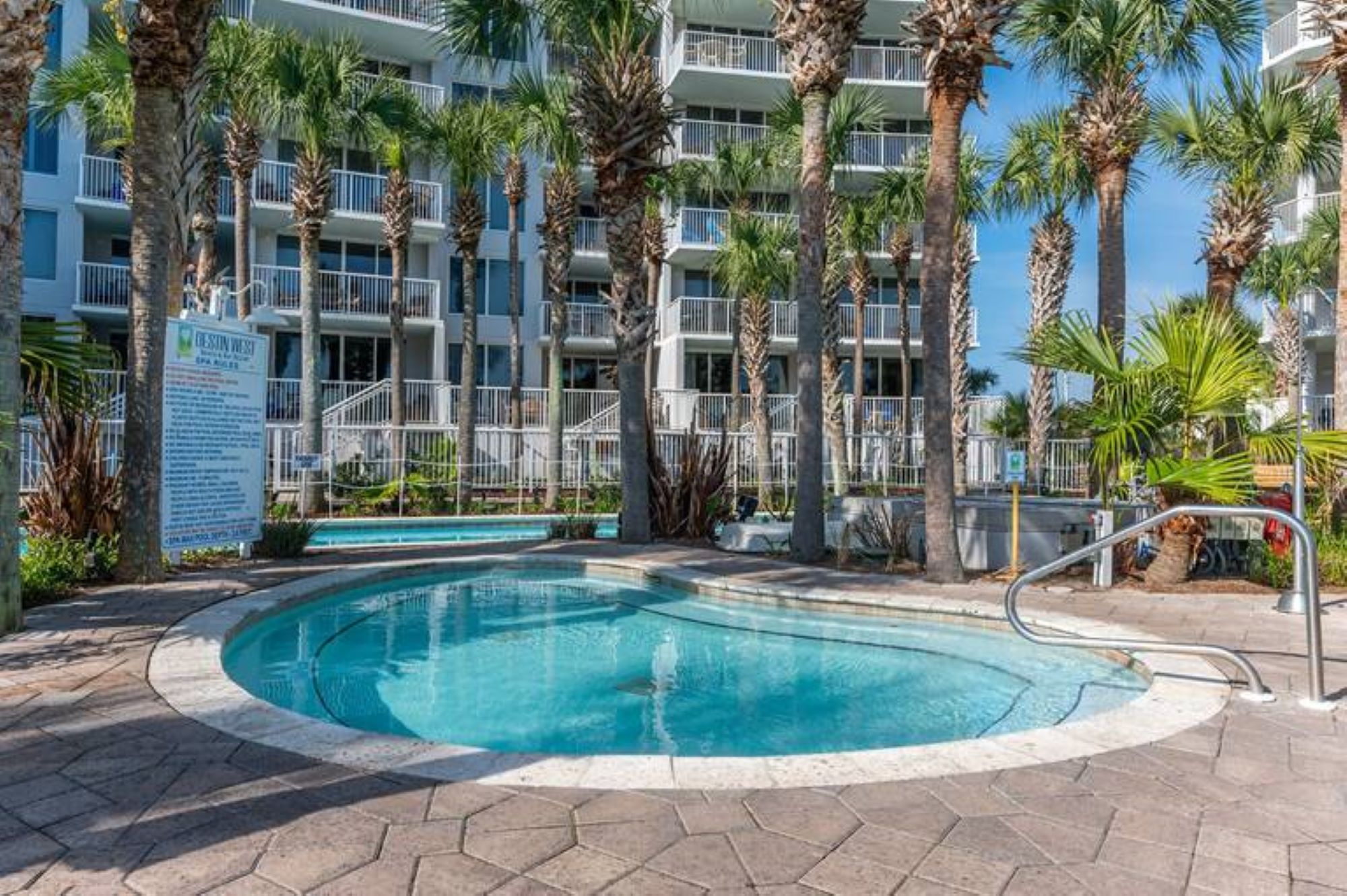 2 Condominium vacation rental located in Okaloosa Island 1