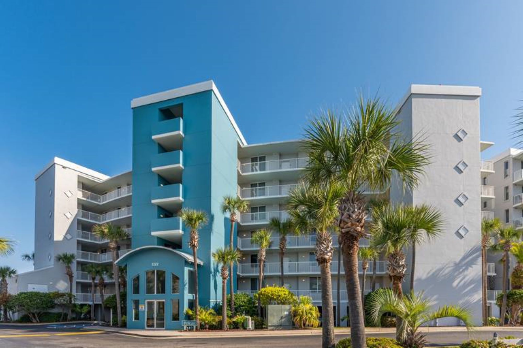 2 Condominium vacation rental located in Okaloosa Island 1