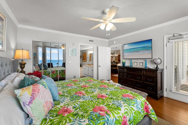 2 Condominium vacation rental located in Panama City Beach 1