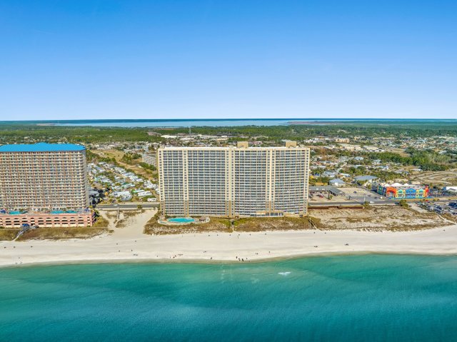 2 Condominium vacation rental located in Panama City Beach 1