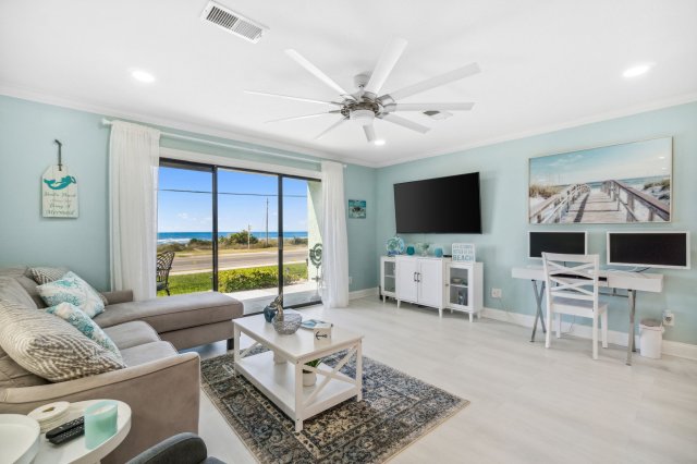 1 Condominium vacation rental located in Panama City Beach 1