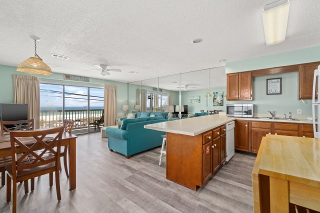 1 Condominium vacation rental located in Panama City Beach 1