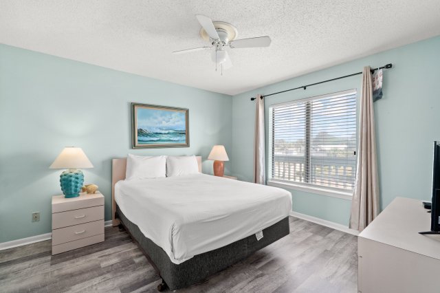 1 Condominium vacation rental located in Panama City Beach 1