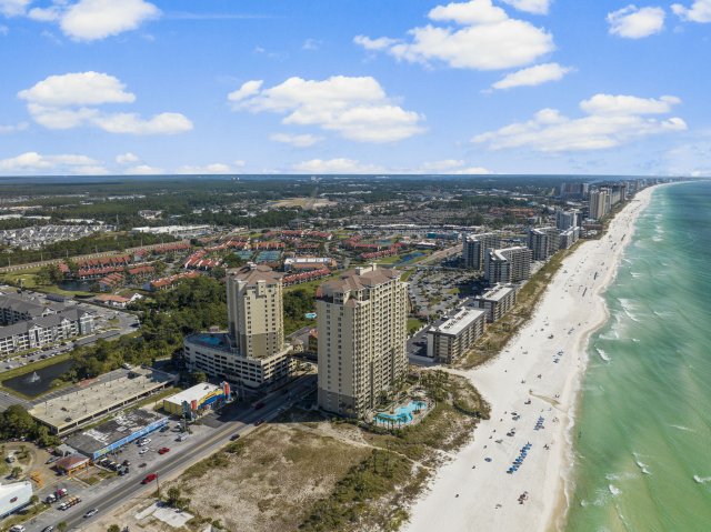 2 Condominium vacation rental located in Panama City Beach 1