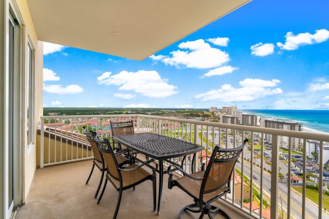 4 Condominium vacation rental located in Panama City Beach 1