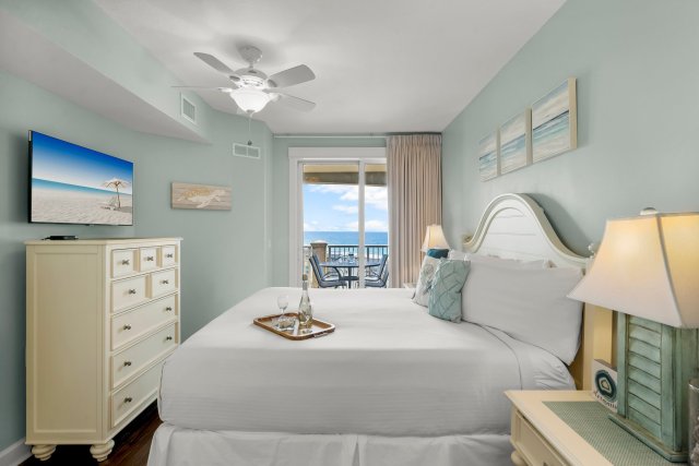 2 Condominium vacation rental located in Panama City Beach 1