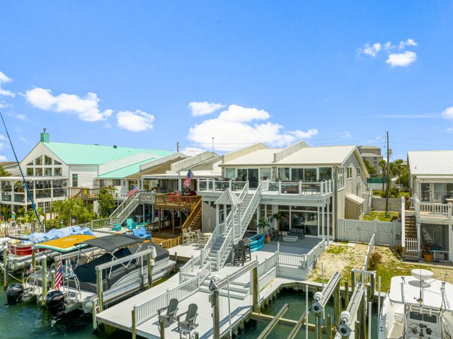 5 House vacation rental located in Destin 1