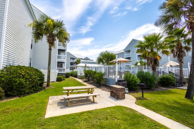 2 Condominium vacation rental located in Okaloosa Island 1