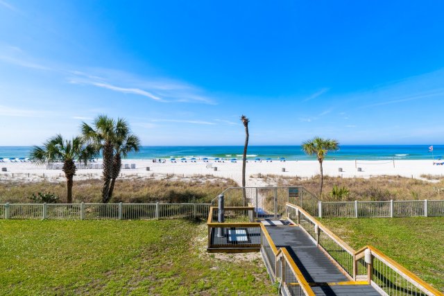 2 Condominium vacation rental located in Panama City Beach 1