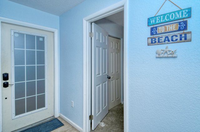 2 Condominium vacation rental located in Anna Maria Island 1