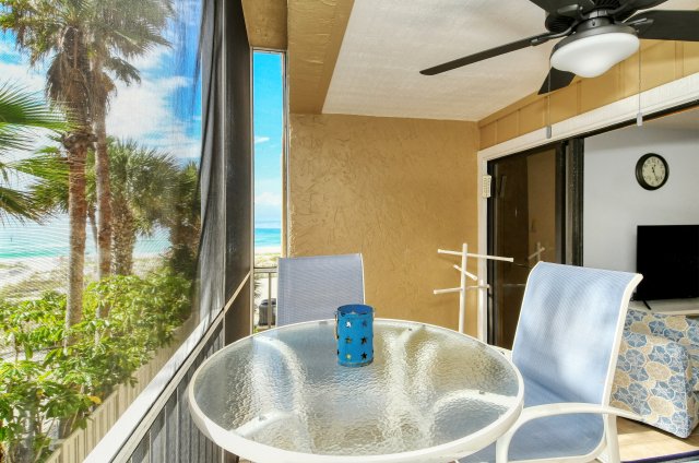 2 Condominium vacation rental located in Anna Maria Island 1