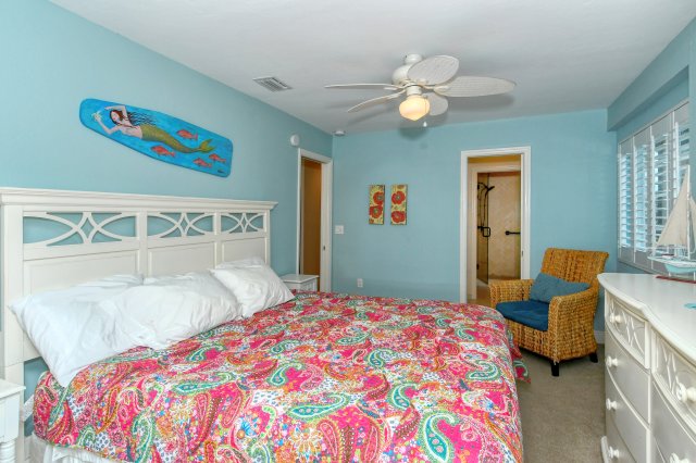 2 Condominium vacation rental located in Anna Maria Island 1