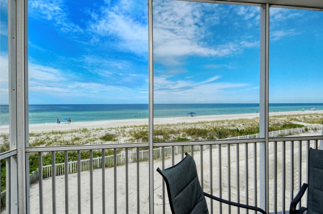 2 Condominium vacation rental located in Anna Maria Island 1