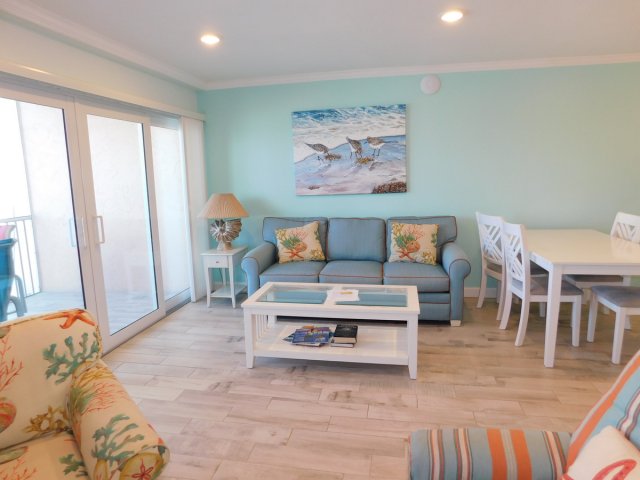 2 Condominium vacation rental located in Anna Maria Island 1