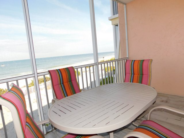 2 Condominium vacation rental located in Anna Maria Island 1