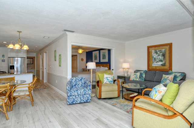 2 Condominium vacation rental located in Anna Maria Island 1