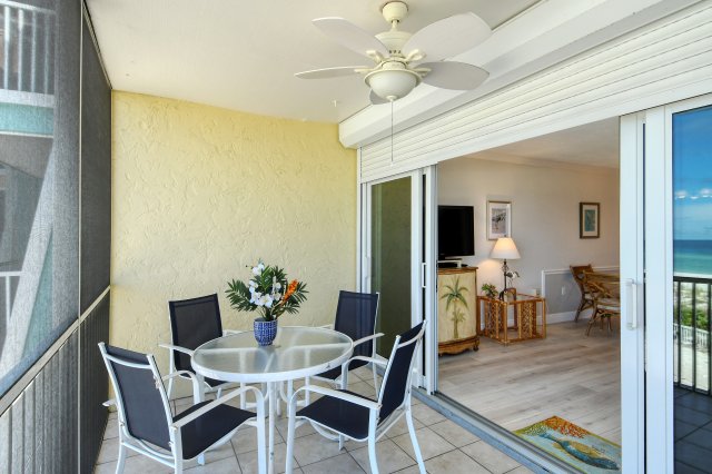 2 Condominium vacation rental located in Anna Maria Island 1