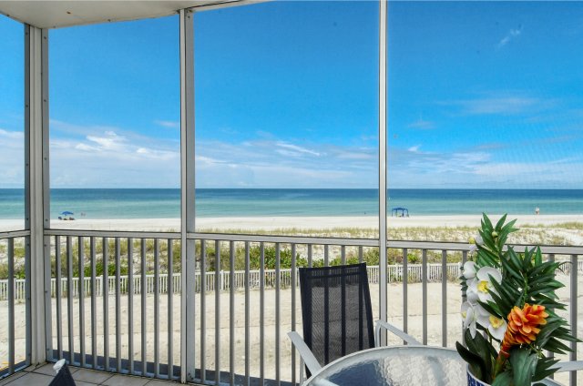 2 Condominium vacation rental located in Anna Maria Island 1