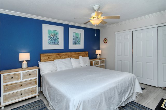 2 Condominium vacation rental located in Anna Maria Island 1