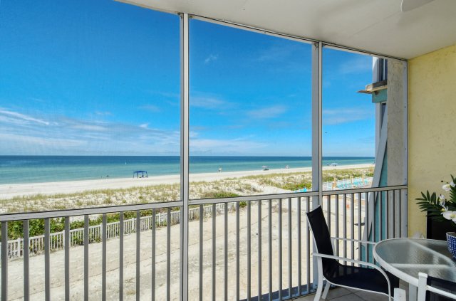 2 Condominium vacation rental located in Anna Maria Island 1