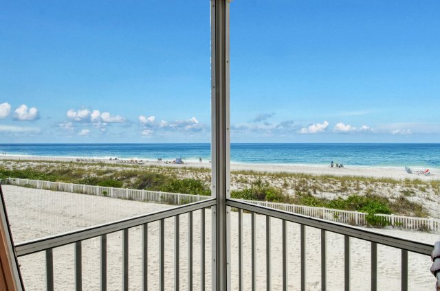 2 Condominium vacation rental located in Anna Maria Island 1