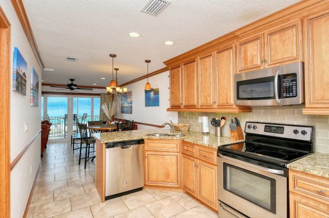 2 Condominium vacation rental located in Anna Maria Island 1