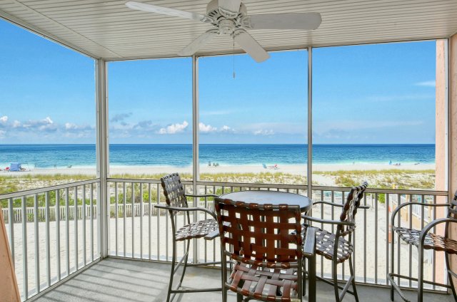 2 Condominium vacation rental located in Anna Maria Island 1