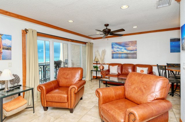 2 Condominium vacation rental located in Anna Maria Island 1