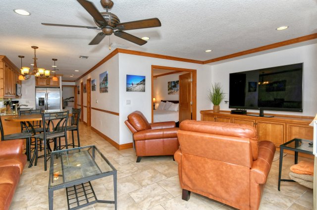 2 Condominium vacation rental located in Anna Maria Island 1