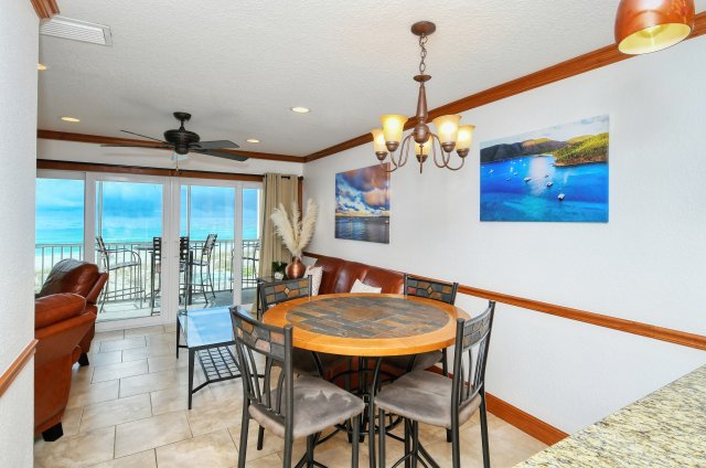 2 Condominium vacation rental located in Anna Maria Island 1