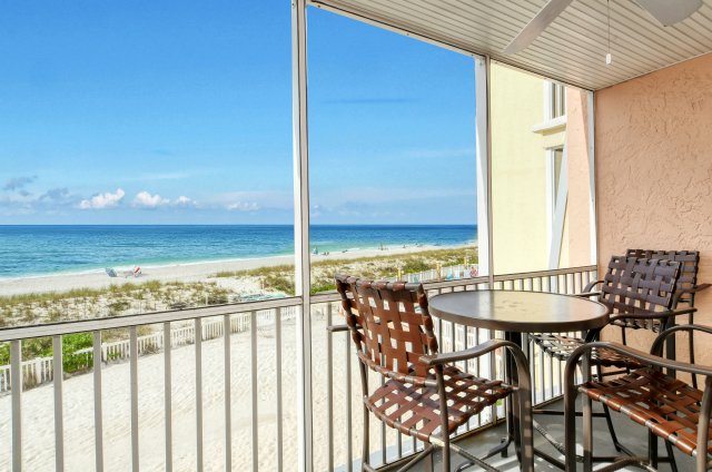 2 Condominium vacation rental located in Anna Maria Island 1