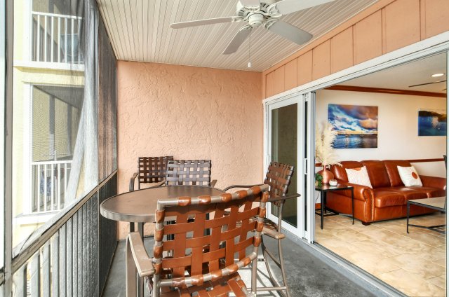 2 Condominium vacation rental located in Anna Maria Island 1