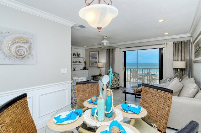 2 Condominium vacation rental located in Anna Maria Island 1