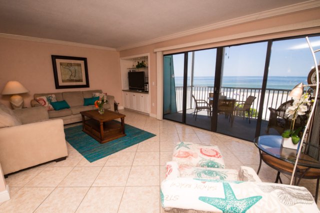 2 Condominium vacation rental located in Anna Maria Island 1