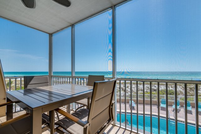 2 Condominium vacation rental located in Anna Maria Island 1