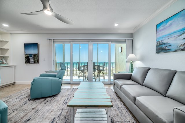 2 Condominium vacation rental located in Anna Maria Island 1