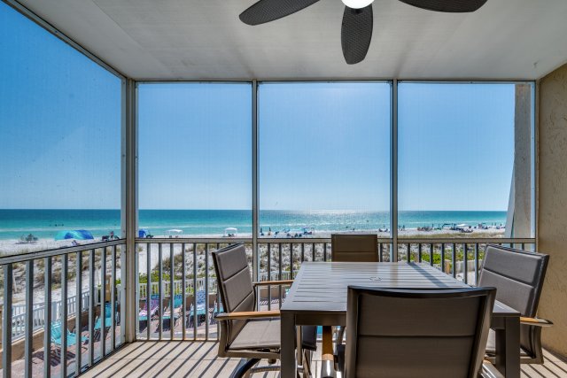 2 Condominium vacation rental located in Anna Maria Island 1