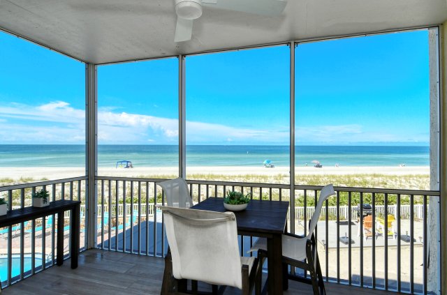 2 Condominium vacation rental located in Anna Maria Island 1