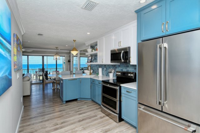 2 Condominium vacation rental located in Anna Maria Island 1