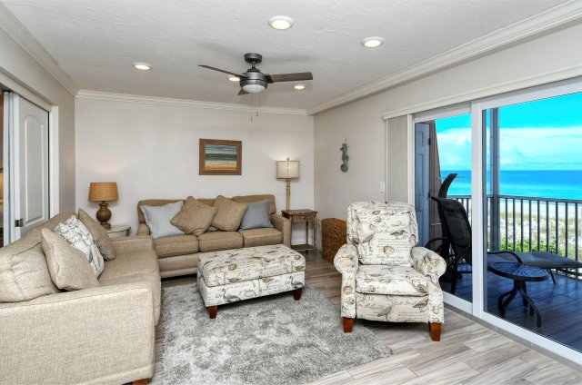 2 Condominium vacation rental located in Anna Maria Island 1