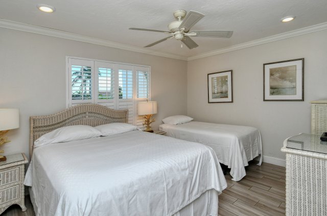 2 Condominium vacation rental located in Anna Maria Island 1