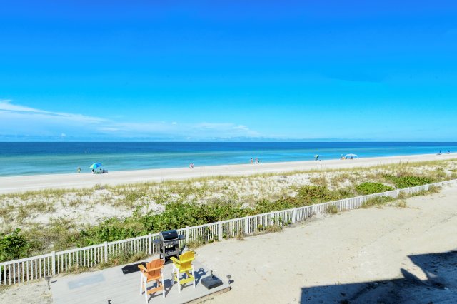 2 Condominium vacation rental located in Anna Maria Island 1