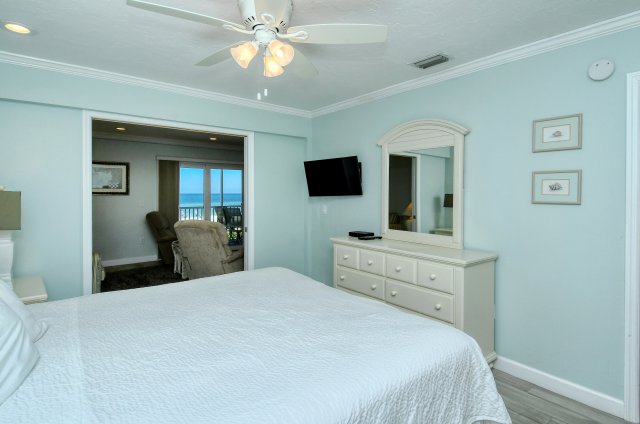 2 Condominium vacation rental located in Anna Maria Island 1