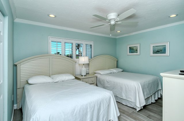 2 Condominium vacation rental located in Anna Maria Island 1