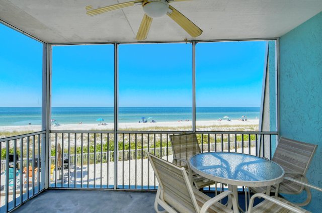 2 Condominium vacation rental located in Anna Maria Island 1